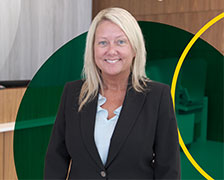 Headshot of Kelly Collins